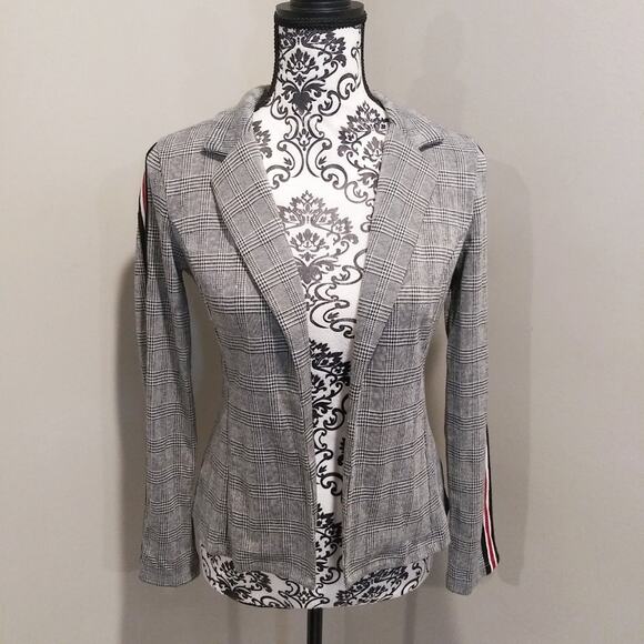 Fashion Nova Jackets & Blazers - Fashion Nova Plaid Open Front Jacket